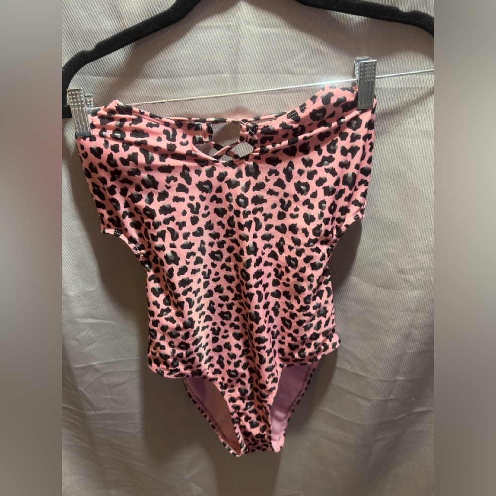 Medium pink leopard print one piece swimsuit